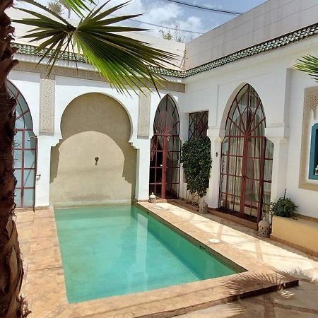Riad Ramzi Heddad ภายนอก รูปภาพ