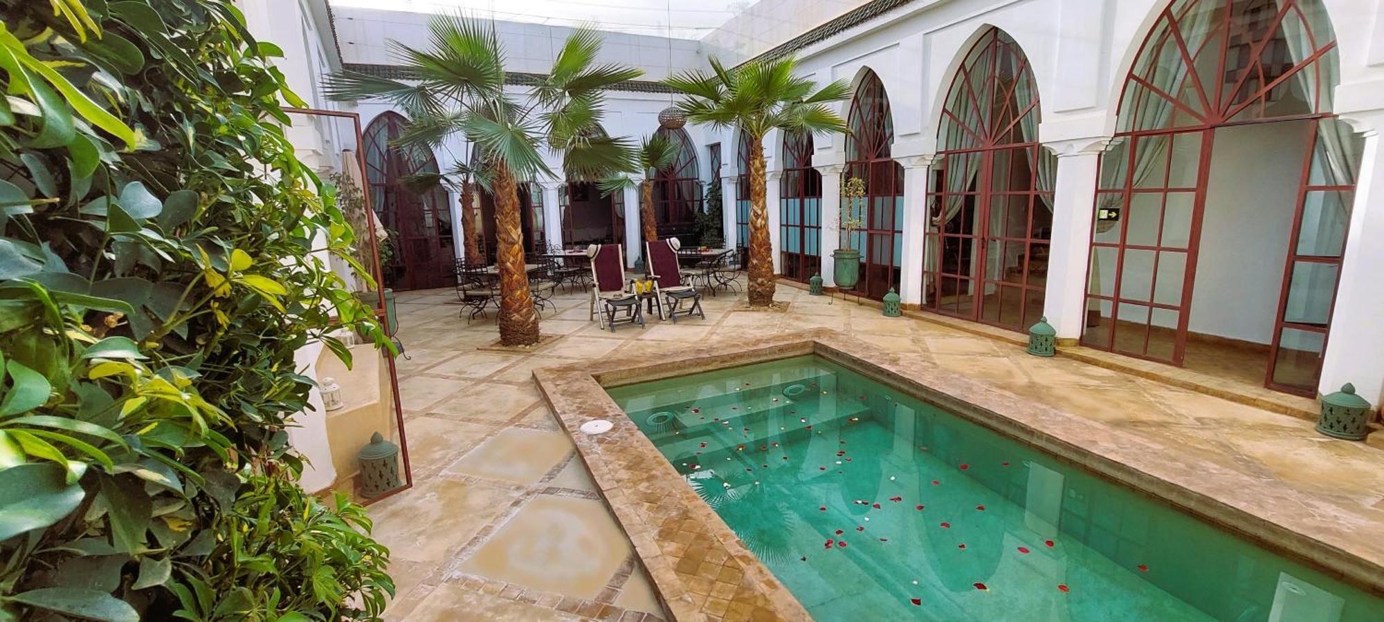 Riad Ramzi Heddad ภายนอก รูปภาพ